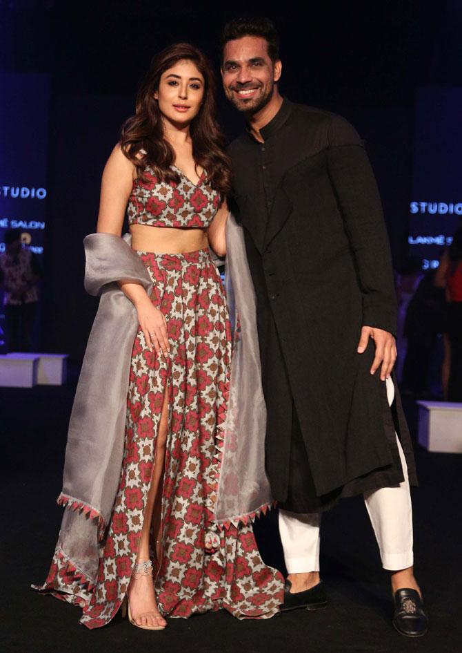 Kritika Kamra, who made her Bollywood debut with Jackky Bhagnani-starrer Mitron, opted for a floral thigh-high slit indo-western attire, with minimal accessories.