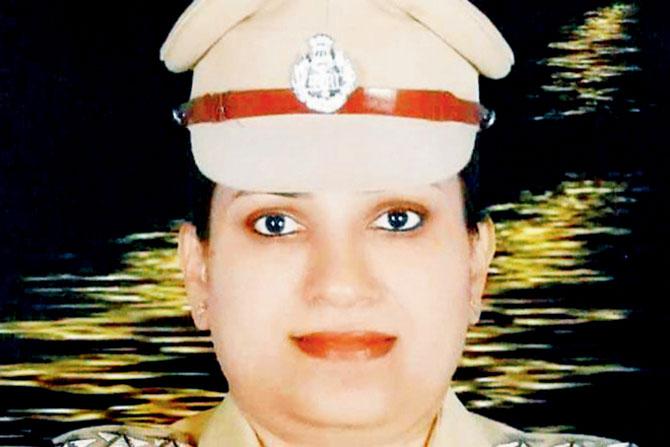 The police team probing the barbaric murder case of Ganesh Koladkar have come up against even more stomach-churning details of the crime. During questioning, the accused, Pintoo Sharma, allegedly told the police that he had first read up extensively on the murder case of Assistant Police Inspector Ashwini Bidre-Gore in order to ensure Koladkar's murder was not easily solved
In picture: Assistant Police Inspector Ashwini Bidre-Gore