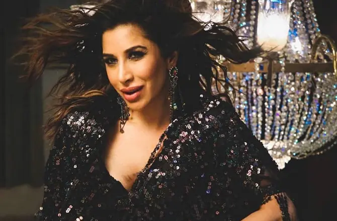 In 2019, Sophie Choudry released her first Punjabi collaboration, Ajj Naiyo Sauna, with Manj of the RDB band. Manj has produced and also features in the music video, which has been choreographed by Piyush Bhagat and Shazia Samji. 