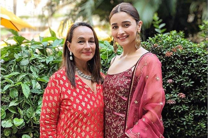 Alia Bhatt with mother Soni Razdan