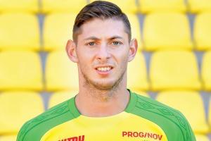 Body recovered from wreck of Emiliano Sala's plane