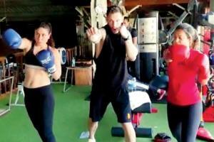 Watch video: Kareena Kapoor and Amrita Arora's kickboxing sessions