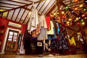 Vintage clothing store in Khotachiwadi launches online journal