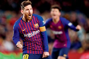Barcelona sweat over Lionel Messi's fitness ahead of Real Madrid clash