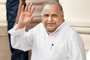 Upset over SP-BSP alliance, Mulayam asks party members to approach him