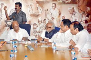 Sharad Pawar to contest from Madha
