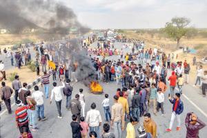 Ashok Gehlot says hold talks, raise issue before Centre