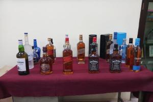 Mumbai Crime: Two arrested for running imported alcohol bottling plant