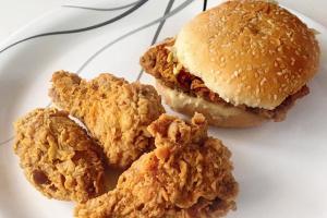 Get dirt-cheap American-style fried chicken here in Mumbai