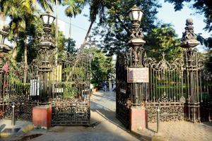 Mumbai: Horniman Circle fence to be dug out of ground