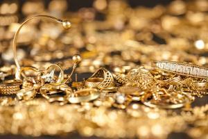 Gold worth Rs 21 lakh seized by BSF in West Bengal, one arrested