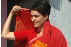 Priyanka Gandhi flies off to Jaipur after Lucknow roadshow