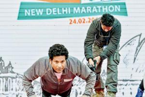 Sachin Tendulkar does push-ups for Pulwama martyrs' families