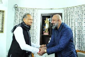Sanjay Dutt meets Chief Minister of Rajasthan Ashok Gehlot, shares pic
