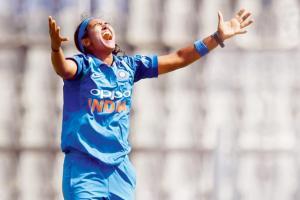 Shkikha Pandey, Jhulan Goswami star as India eves win ODI series
