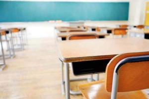 Students protest 50 percent seat cut in second-year engineering