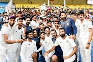 Vidarbha cricket team donate Rs 25 lakh prize money to jawans' families