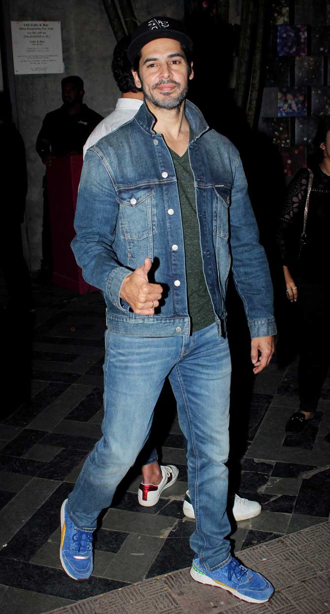 Dino Morea was also spotted at Anusha Dandekar's birthday bash held in Bandra, Mumbai.