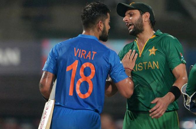 Shahid Afridi
Former Pakistan all-rounder Shahid Afridi, who had made controversial remarks after his team's defeat in the semifinals of the 2011 ICC World Cup, shocked the cricketing fraternity by saying that Indians had a 'very negative approach' and they were not large-hearted. 