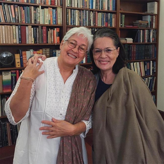 She shared this photo of herself along with former Congress president Sonia Gandhi. In the post, Nafisa Ali Sodhi announced that she is suffering from 