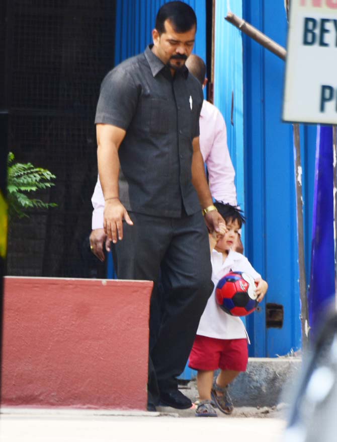 Time and again the little munchkin is spotted paying some or the other sport with his father. Taimur Ali Khan was all excited to show off his football skills on the playground. 