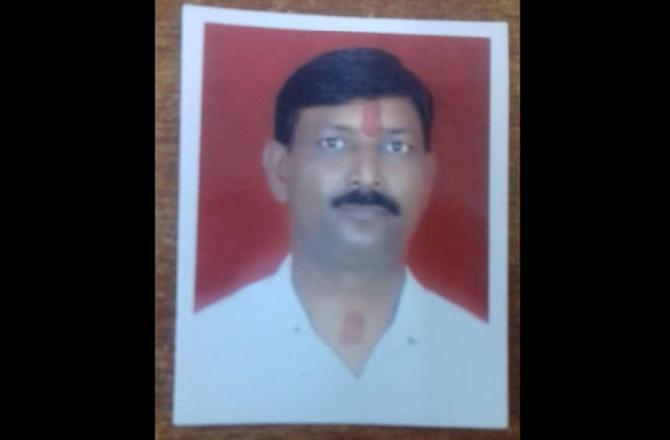 Godman rapes housewife under the pretext of curing infertility:On 16 November 2018, a 45-year-old godman was arrested for allegedly raping a 37-year-old housewife repeatedly for two months under the pretext of curing her of infertility. The self-styled godman, identified as Ajay Choudhary, was arrested from his residence in Virar East after the victim registered a complaint against him at Virar police station. On the pretext of performing pooja, the godman offered the housewife holy water which was spiked. The godman assaulted and raped the women on several occasions. He even threatened the lady of ruining her life by methods of witchcraft. The godman was booked under section 376(2) (n) and 506 of IPC and various sections of the Maharashtra Prevention and Eradication of Human Sacrifice and other Inhuman, Evil and Aghori Practices and Black Magic Act, 2013. The case is still on.
In picture: Self-styled godman Ajay Choudhary who raped the woman under the pretext of curing her infertility.