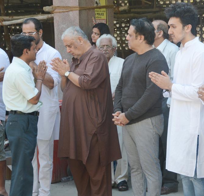 It was at 6:30 am that the police officials found Janwendra Ahuja's body lying at his residence.