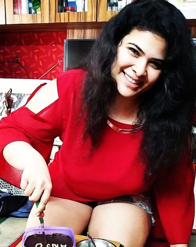 Anjana captions this photo: A sleep-deprived hung over me in an adorable top gifted by the mommy. I'm yet to taste a cake better than the ones mom makes. Birthday hangover.