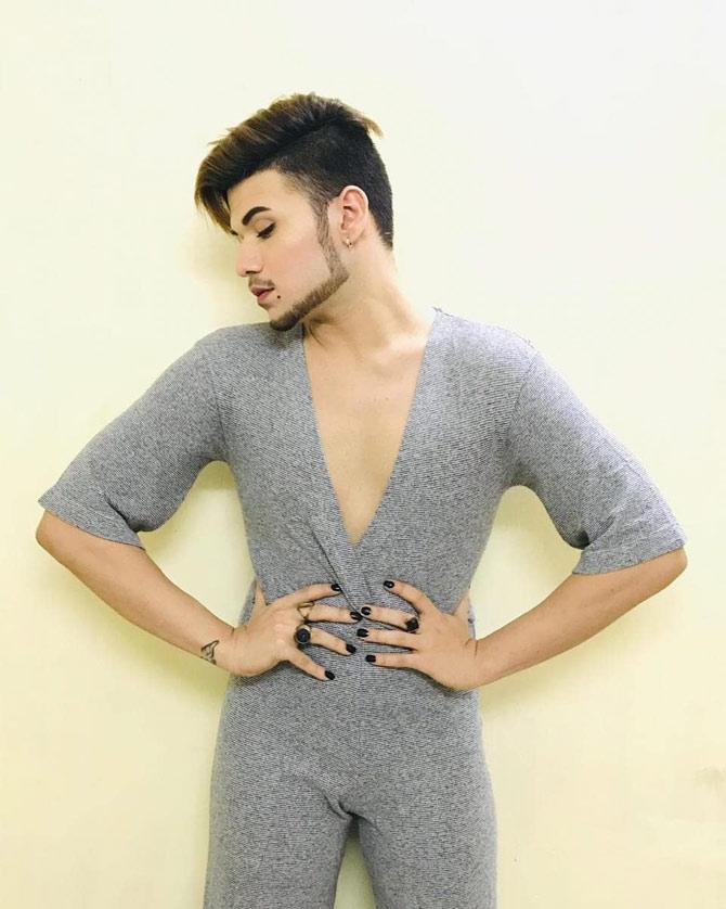 Faisal Khan is a model and makeup artist from Mumbai who goes by the name Faizy Boo. The 22-year-old is from Mumbai. In 2018 he participated in MTV's reality show Ace of Space and won many hearts.