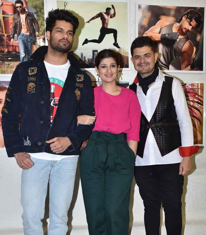 Twinkle Khanna attended the event with her nephew Karan Kapadia. Pictured: Karan and Twinkle clicked with Dabboo Ratnani.