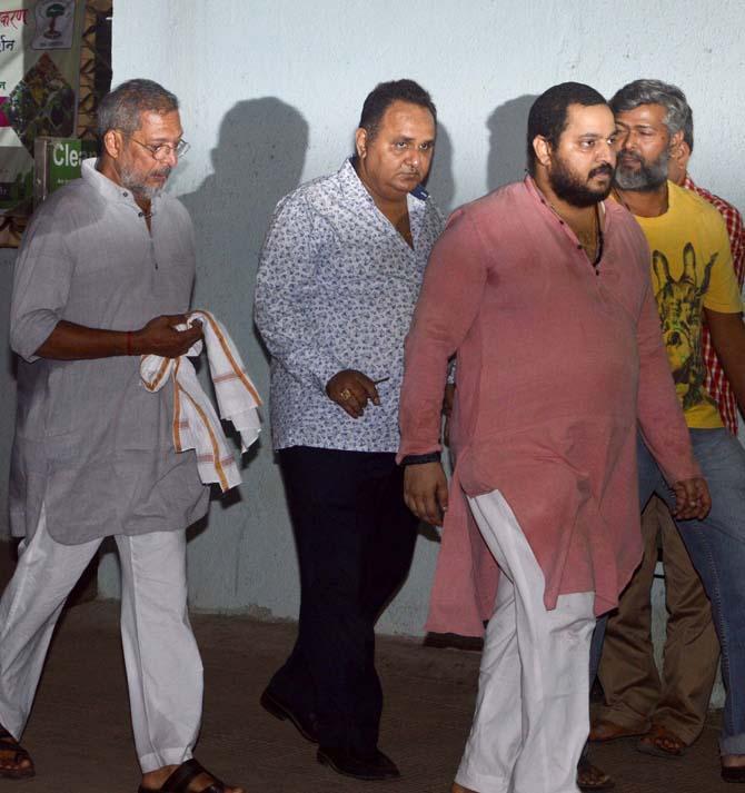 The Patekar family had seven children, out of which five died in their childhood. Later, Nana's mother gave birth to him after his elder brother.