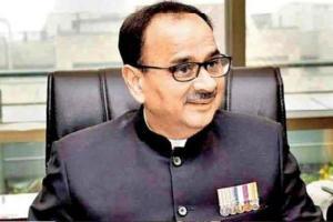 Alok  Verma  the former CBI chief resigns from service