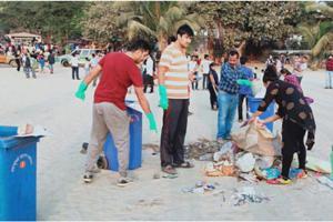 Unique clean-up activity at Girgaum Chowpatty beach to raise awareness