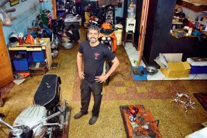 Mumbai: Garage party for bikers in Khar