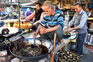 Festivity grips Amritsar, city gears up for Lohri