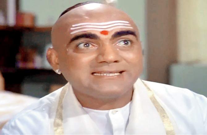 Mehmood in Tamilian garb in an iconic song from Padosan