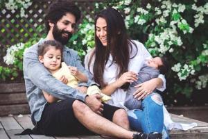 Mira Kapoor shares an adorable family picture with Shahid and kids