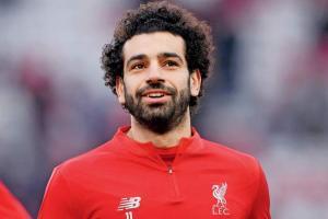 Fans baffled as Liverpool star Mohamed Salah goes offline