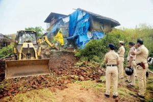 Villagers protests at NH7: PWD officer says not our problem