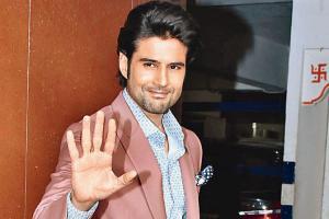 Rajeev Khandelwal to play the role of a doctor, once again