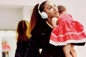 Serena Williams posts inspirational message for working moms and dads