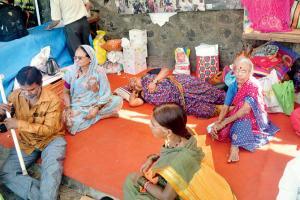 TB forces Mahul families to sleep on the streets in protest
