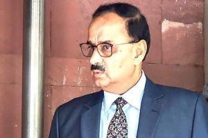 Shiv Sena: CBI director's removal hasty, govt set wrong precedents