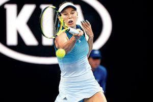Australian Open: Wozniacki, Sharapova seal easy victories