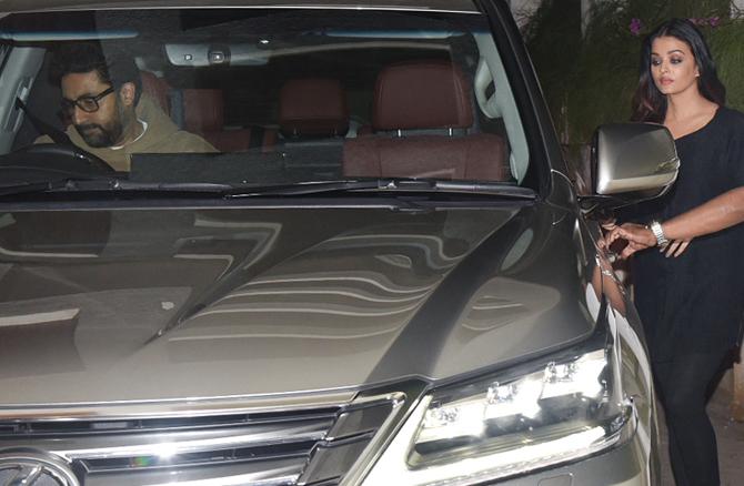 Abhishek Bachchan, Aishwarya Rai at Sonali Bendre