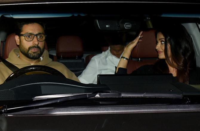 Abhishek Bachchan, Aishwarya Rai at Sonali Bendre