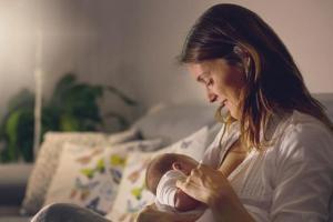 How breastfeeding is linked to being a righty or lefty