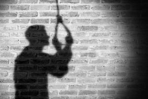 36-year-old man commits suicide by hanging self