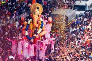 Mumbai police bunk hearing in Lalbaugcha Raja devotees manhandling case