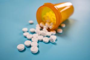 2 arrested for ordering drugs through the dark web